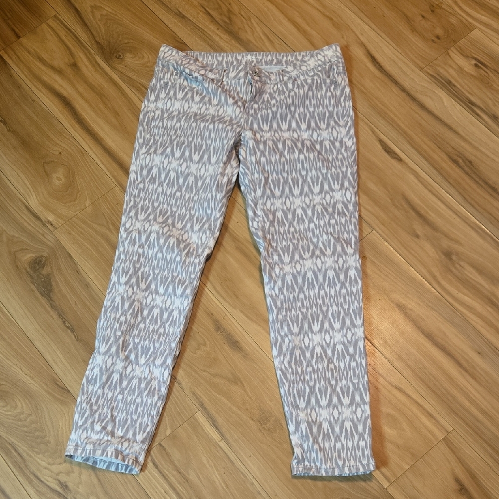 LOFT Grey and White Ankle Cropped Jeans